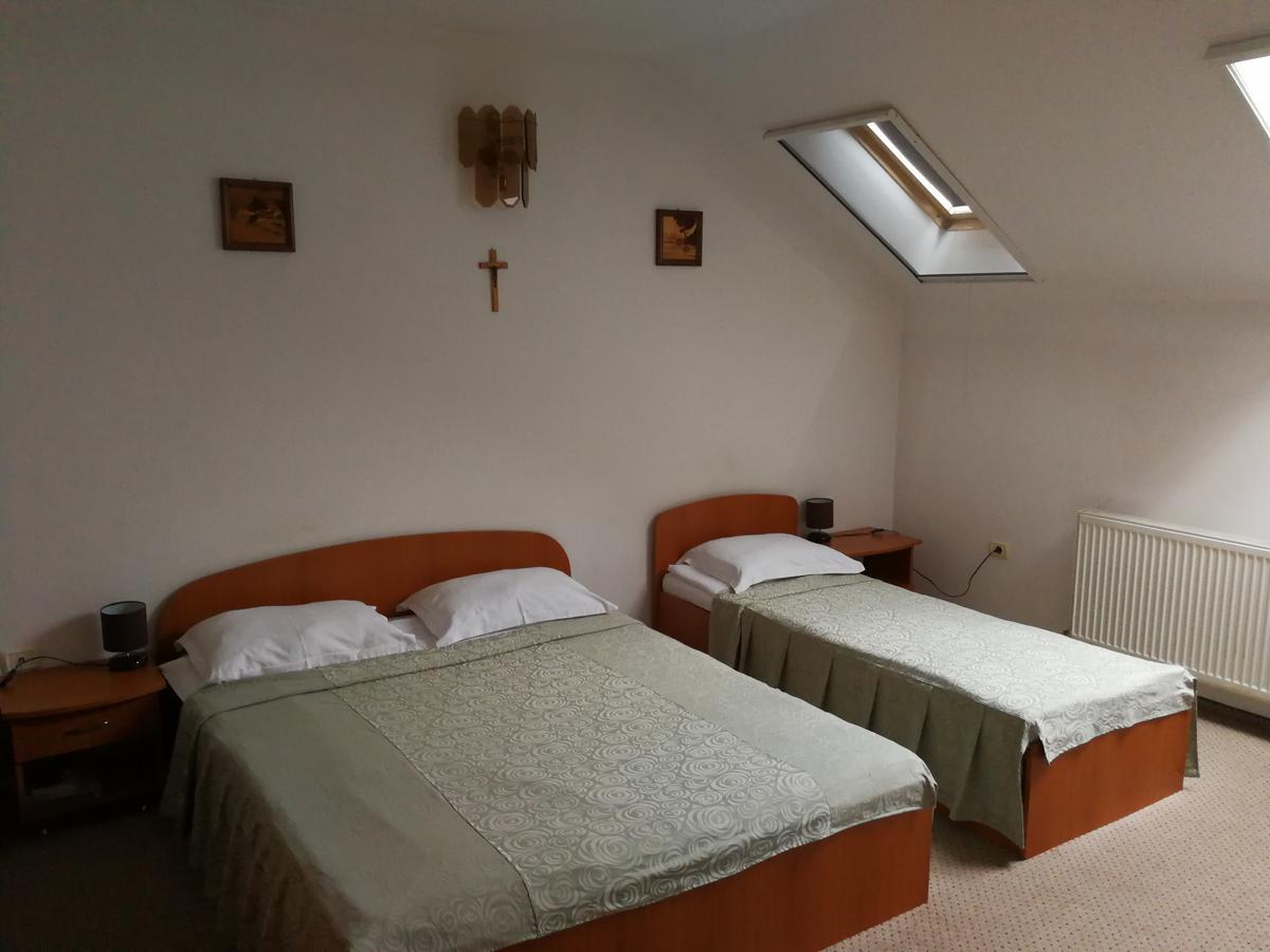 Hotel Lotus Arad Eksteriør bilde