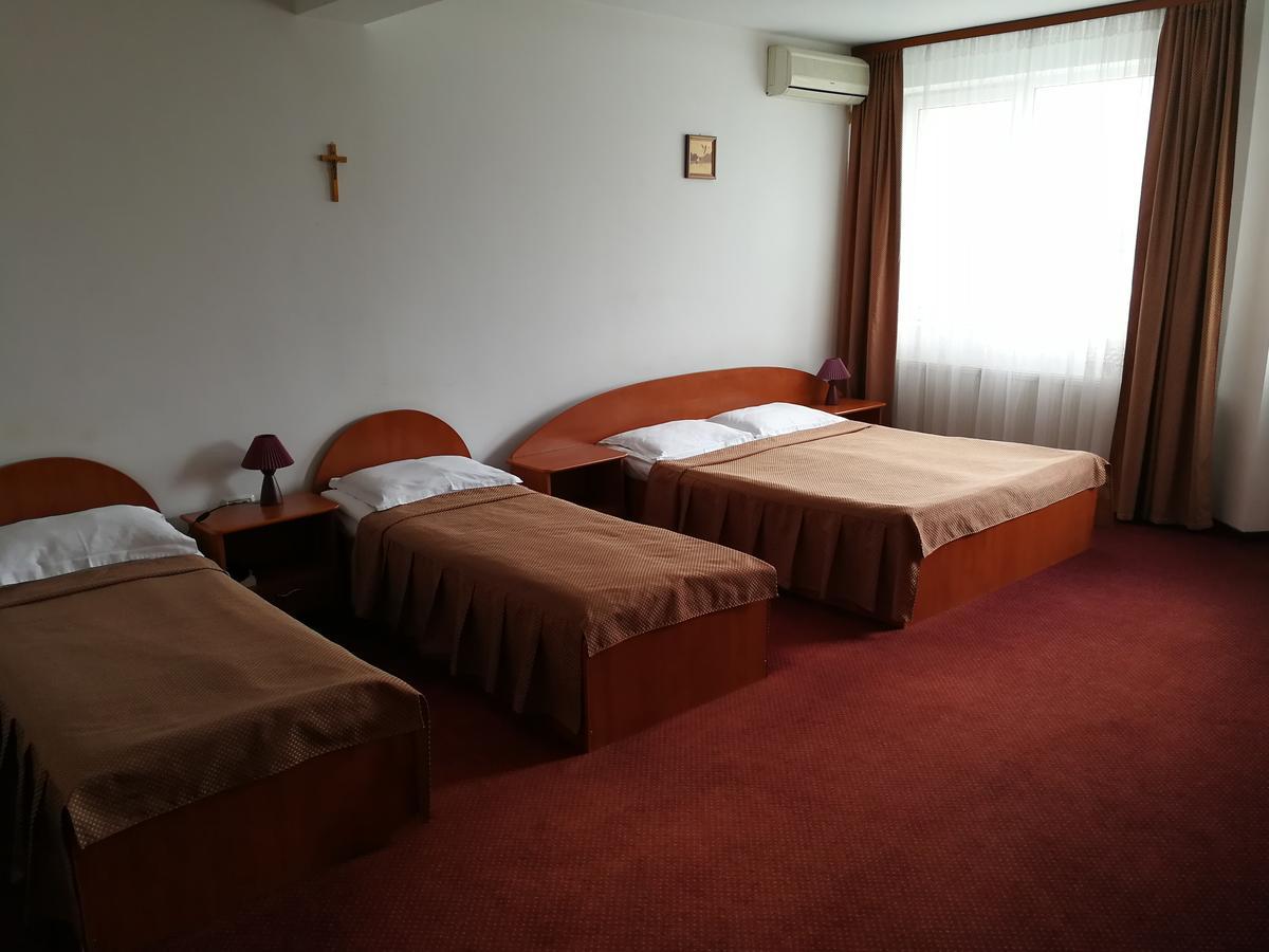 Hotel Lotus Arad Eksteriør bilde